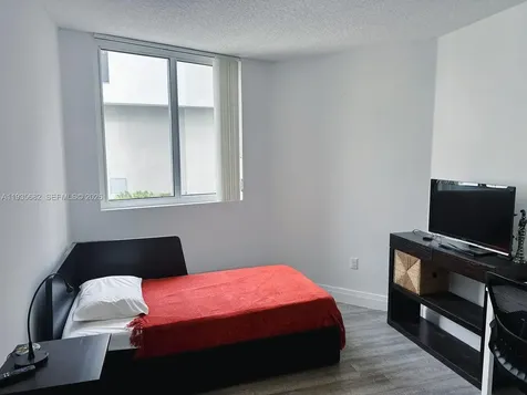 601 NE 23rd Street Miami FL 33137