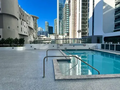 601 NE 23rd Street Miami FL 33137