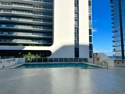 601 NE 23rd Street Miami FL 33137
