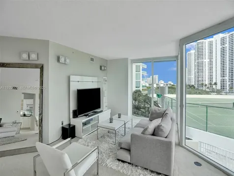 3370 Hidden Bay Drive Aventura FL 33180