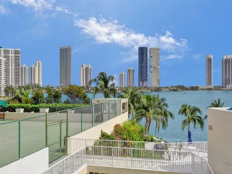 3370 Hidden Bay Drive Aventura FL 33180