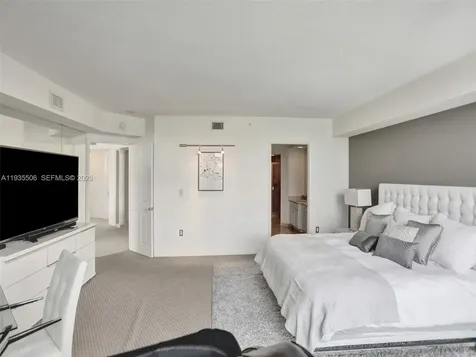 3370 Hidden Bay Drive Aventura FL 33180