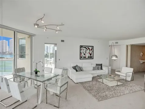 3370 Hidden Bay Drive Aventura FL 33180