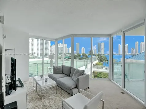 3370 Hidden Bay Drive Aventura FL 33180