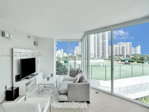 3370 Hidden Bay Drive Aventura FL 33180