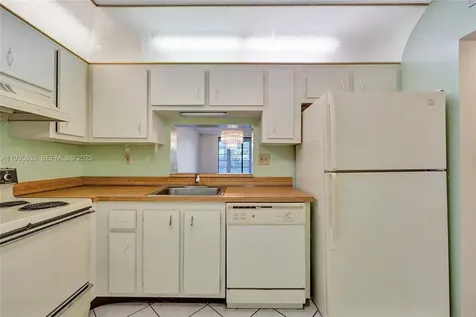 1810 SW 81st Avenue North Lauderdale FL 33068
