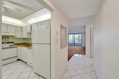 1810 SW 81st Avenue North Lauderdale FL 33068