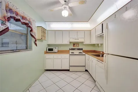 1810 SW 81st Avenue North Lauderdale FL 33068