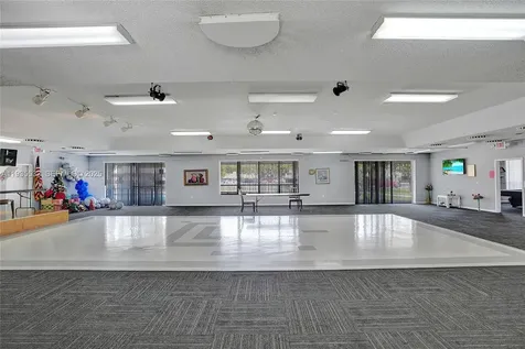 1810 SW 81st Avenue North Lauderdale FL 33068
