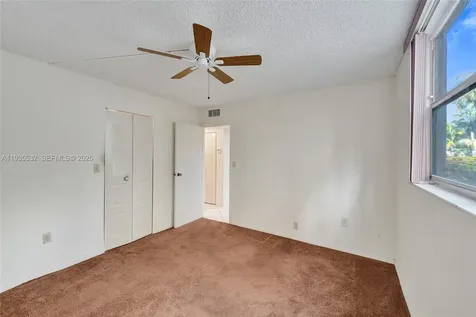 1810 SW 81st Avenue North Lauderdale FL 33068