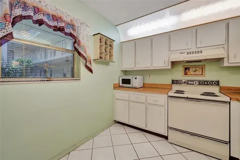 1810 SW 81st Avenue North Lauderdale FL 33068