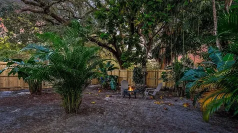 1101 SW 19th Avenue Fort Lauderdale FL 33312