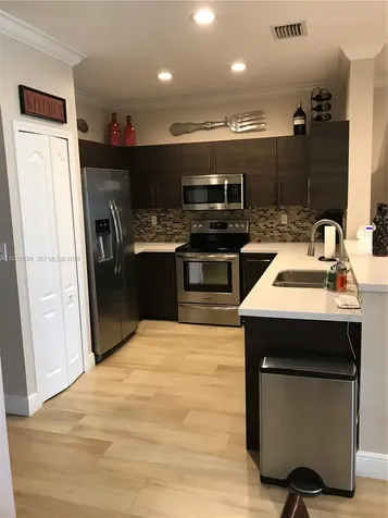 10872 SW 89th Street Miami FL 33176
