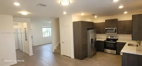 2459 SE 10th Street Homestead FL 33035