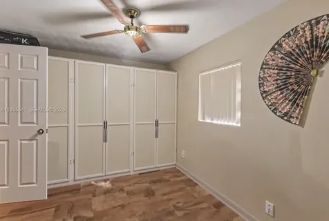 6811 Thomas Street Hollywood FL 33024