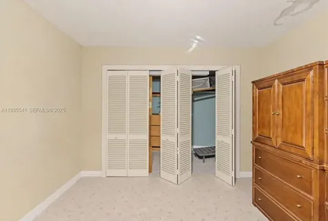 6811 Thomas Street Hollywood FL 33024