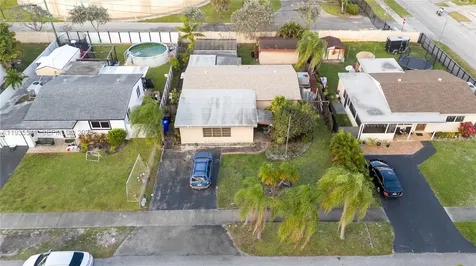 6811 Thomas Street Hollywood FL 33024