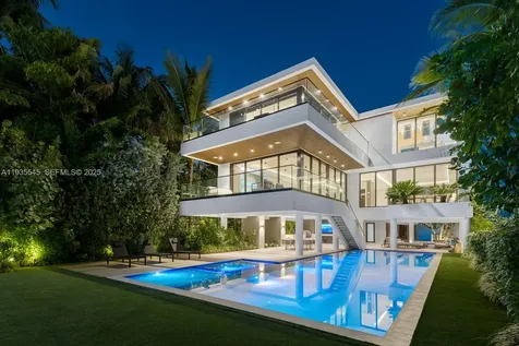 40 W Rivo Alto Drive Miami Beach FL 33139
