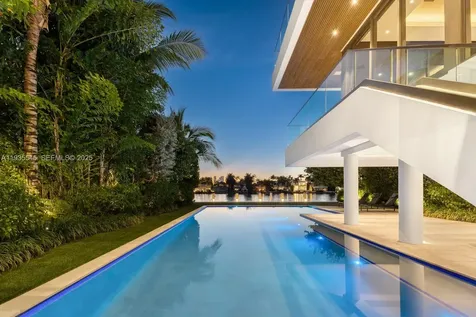 40 W Rivo Alto Drive Miami Beach FL 33139