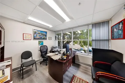 7657 NW 50th Street Miami FL 33166
