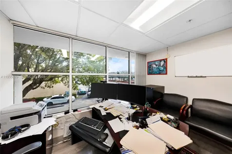 7657 NW 50th Street Miami FL 33166