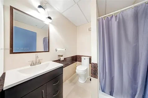 7657 NW 50th Street Miami FL 33166