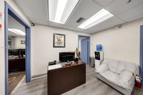 7657 NW 50th Street Miami FL 33166