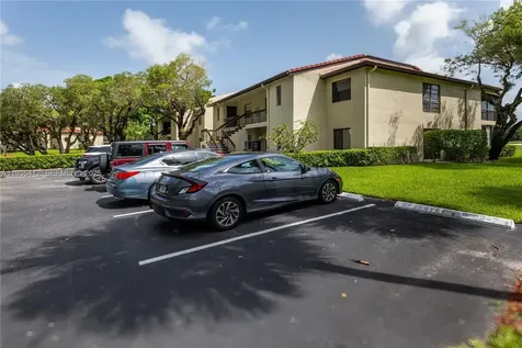 8435 Casa Del Lago Boca Raton FL 33433