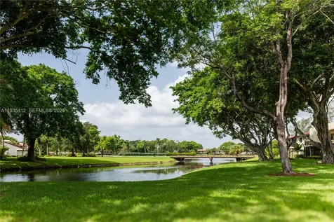 8435 Casa Del Lago Boca Raton FL 33433