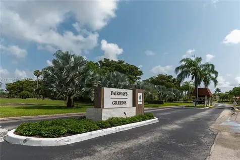 8435 Casa Del Lago Boca Raton FL 33433