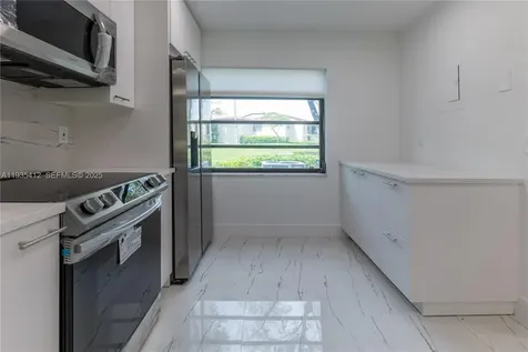 8435 Casa Del Lago Boca Raton FL 33433