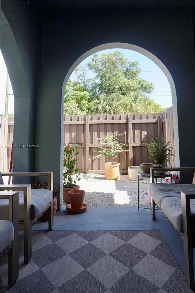 1139 NE 3rd Avenue Fort Lauderdale FL 33304