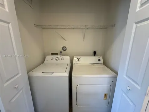 1027 NE 207th Street Miami FL 33179
