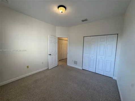 1027 NE 207th Street Miami FL 33179