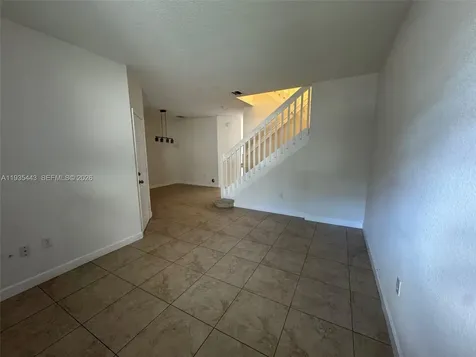 1027 NE 207th Street Miami FL 33179