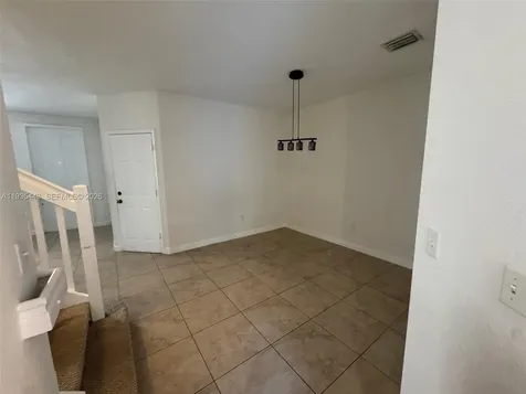 1027 NE 207th Street Miami FL 33179