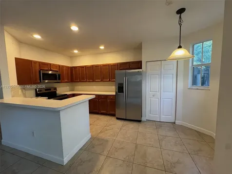 1027 NE 207th Street Miami FL 33179