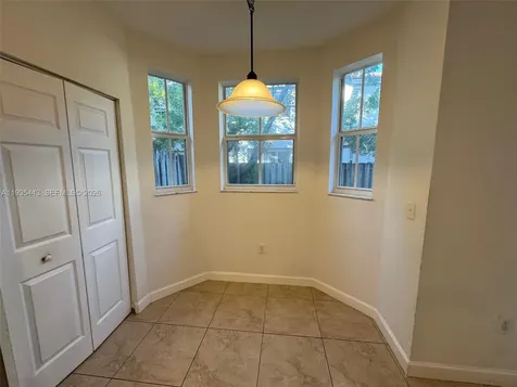 1027 NE 207th Street Miami FL 33179