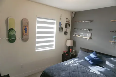 10589 W 32nd Lane Hialeah Gardens FL 33018