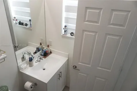 10589 W 32nd Lane Hialeah Gardens FL 33018