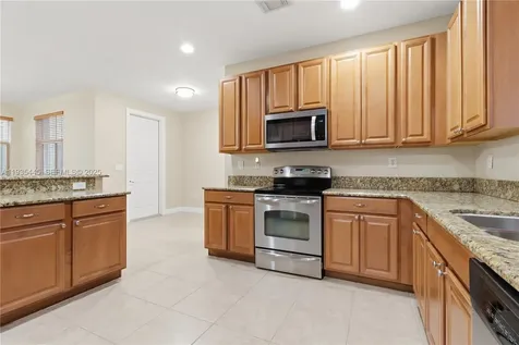 27049 SW 142nd Avenue Homestead FL 33032
