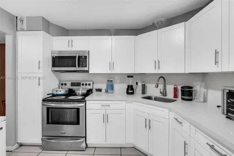 3360 Spanish Moss Terrace Lauderhill FL 33319