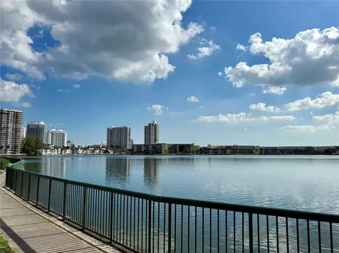 2780 NE 183rd Street Aventura FL 33160