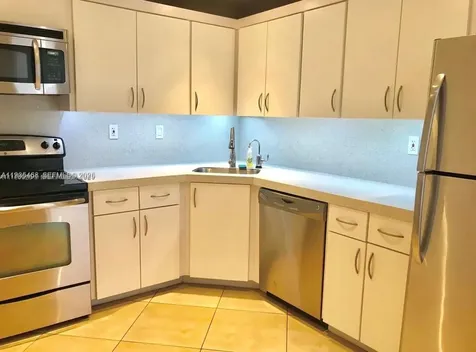 2780 NE 183rd Street Aventura FL 33160