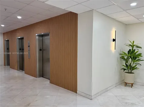 2780 NE 183rd Street Aventura FL 33160