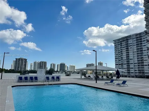 2780 NE 183rd Street Aventura FL 33160