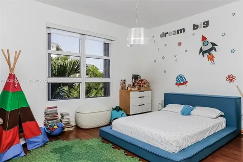 747 Crandon Boulevard Key Biscayne FL 33149