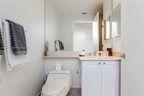 747 Crandon Boulevard Key Biscayne FL 33149