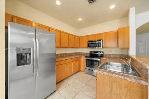 3366 W 90th Terrace Hialeah FL 33018