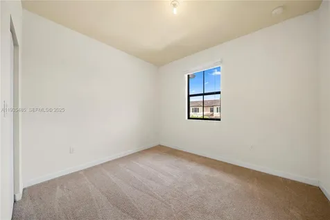 3366 W 90th Terrace Hialeah FL 33018